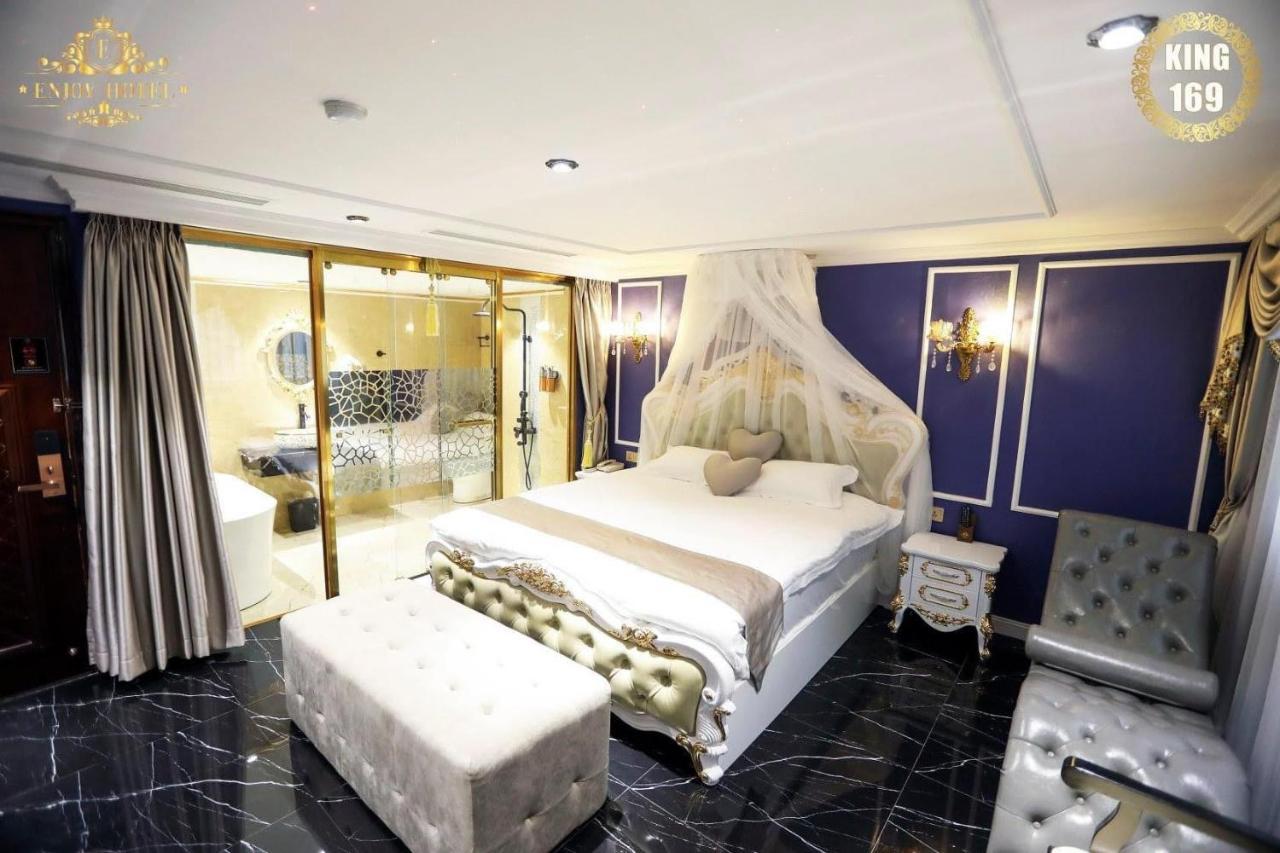 Enjoy Hotel 7 Ho Chi Minh City Exterior photo