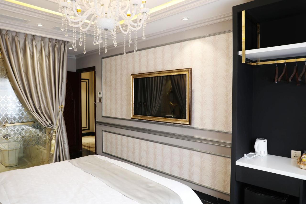 Enjoy Hotel 7 Ho Chi Minh City Exterior photo