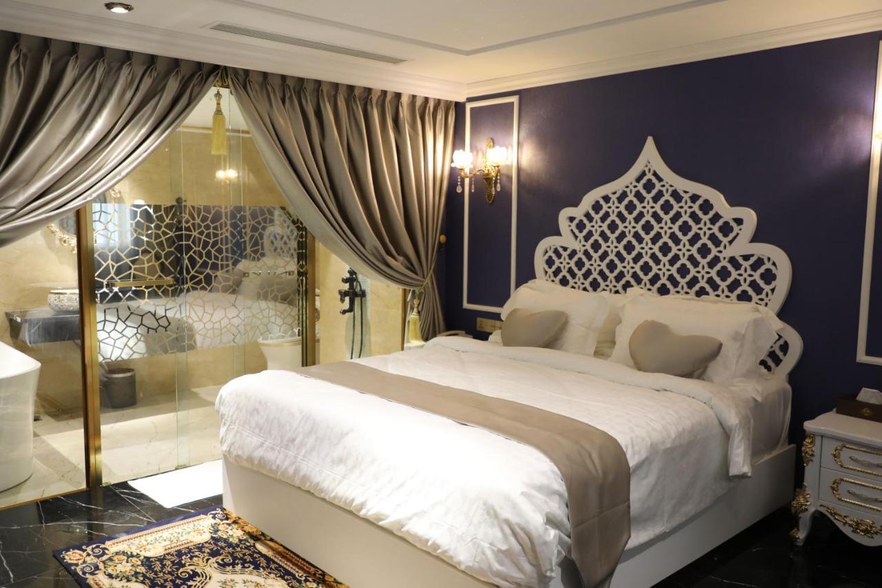Enjoy Hotel 7 Ho Chi Minh City Exterior photo
